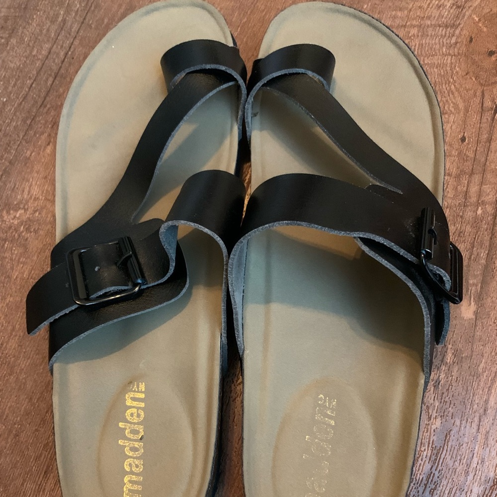 Women’s size 9 Madden NYC Blakney sandals - BRAND NEW